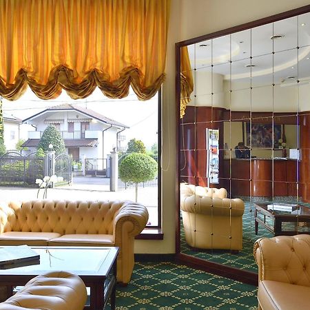 Dropiluc Otel Druento Dış mekan fotoğraf