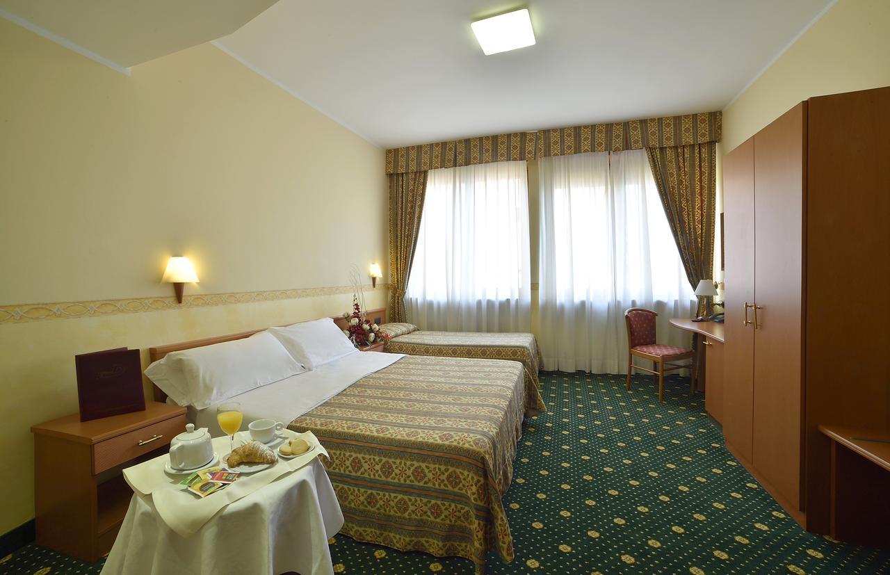 Dropiluc Otel Druento Dış mekan fotoğraf